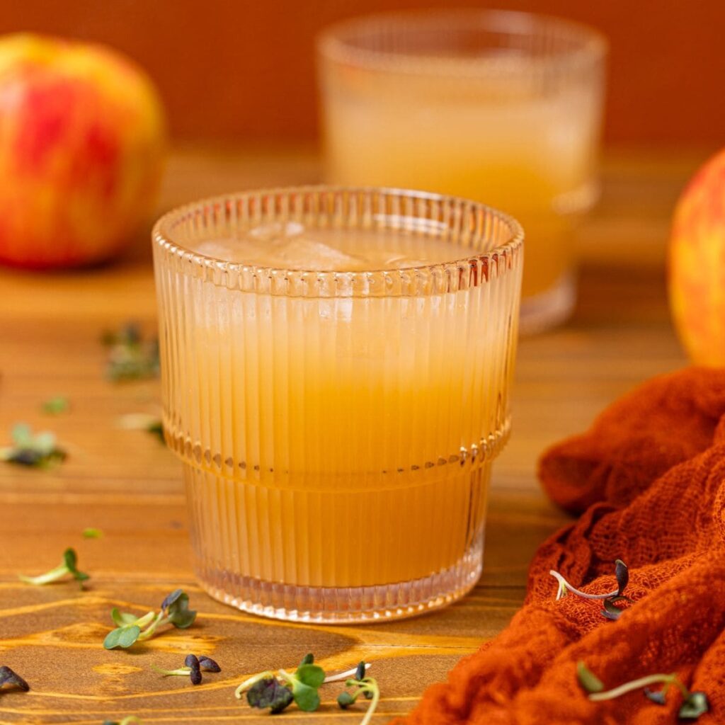 Homemade-Fresh-Apple-Juice